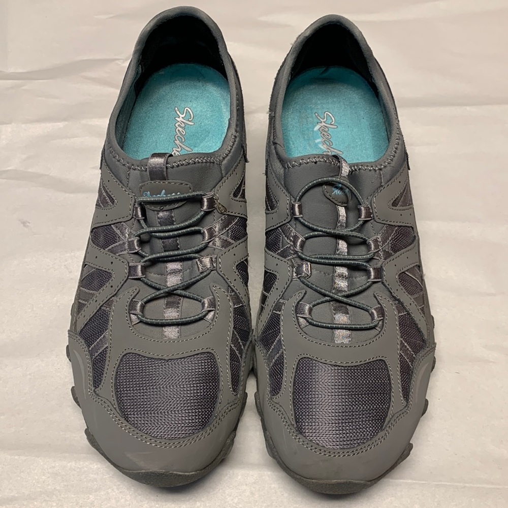 Skechers Women’s Bungie Lace Pull-On/Slip-On Gray w/ Light Blue Accent Size 10